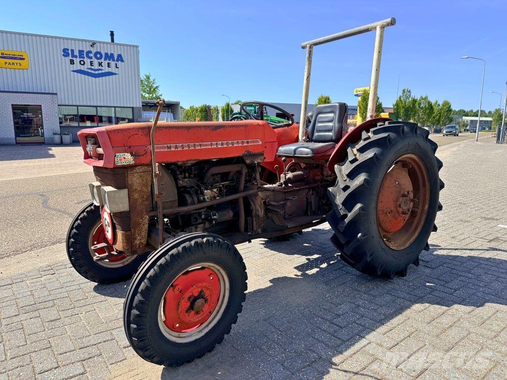 Massey Ferguson 130 Tractor Traktory