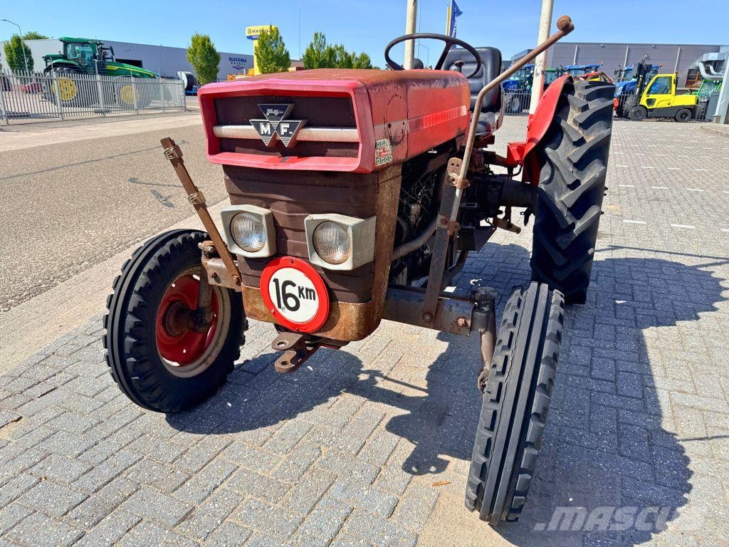 Massey Ferguson 130 Tractor Traktory