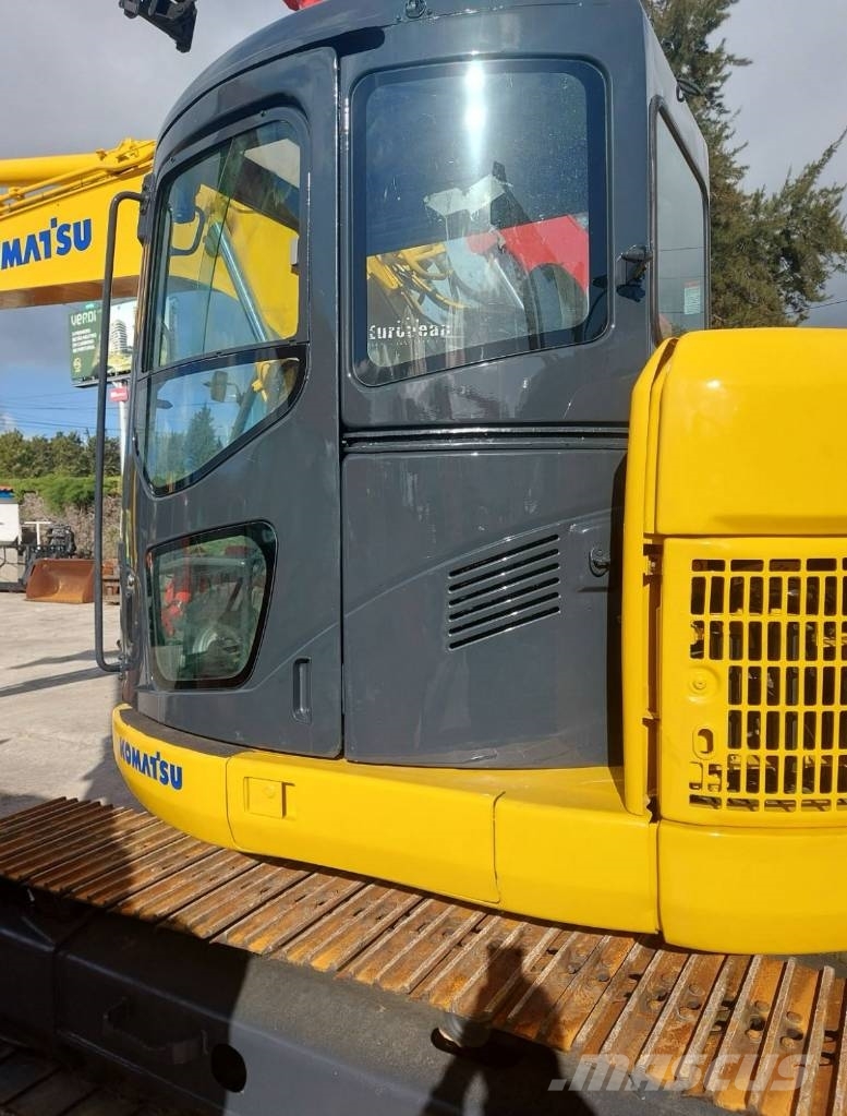 Komatsu PC 138 US حفارات زحافة