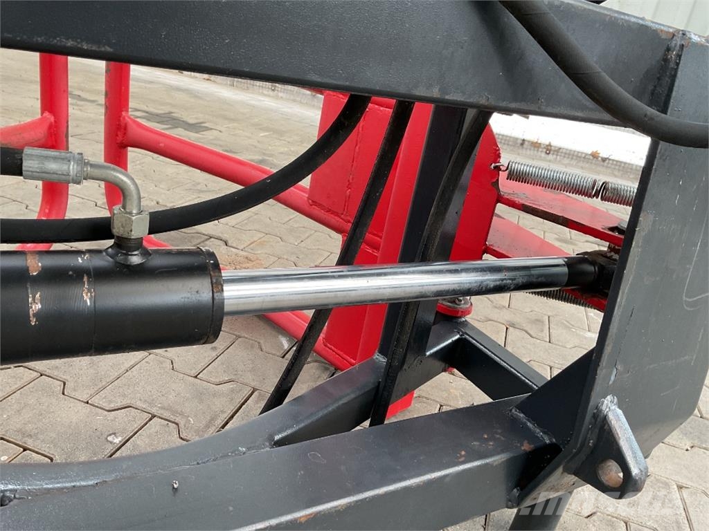  SONSTIGE Ballenzange Otros accesorios para tractores