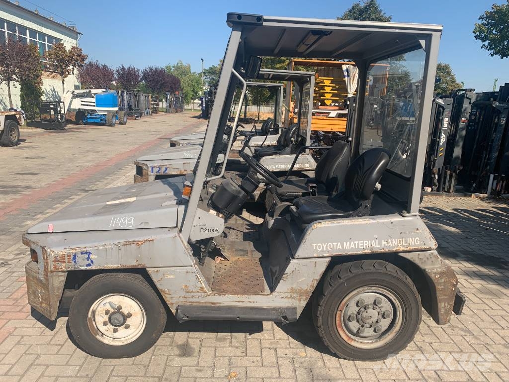 Toyota 2TD25 /02/ V-3840 EO Flughafenausrüstung