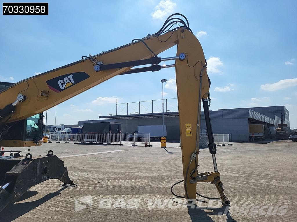 CAT MH3024 Dutch Machine Manejadores de residuos industriales