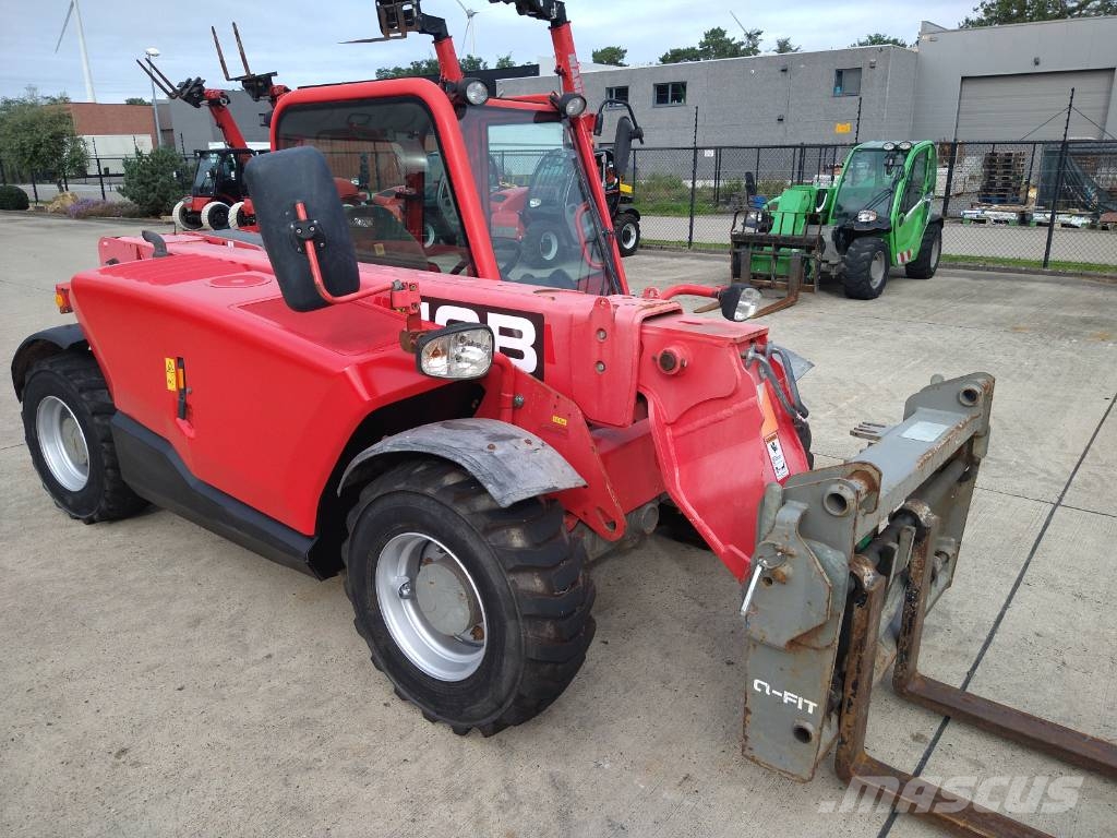 JCB 525-60 (661) Teleskopiskie manipulatori