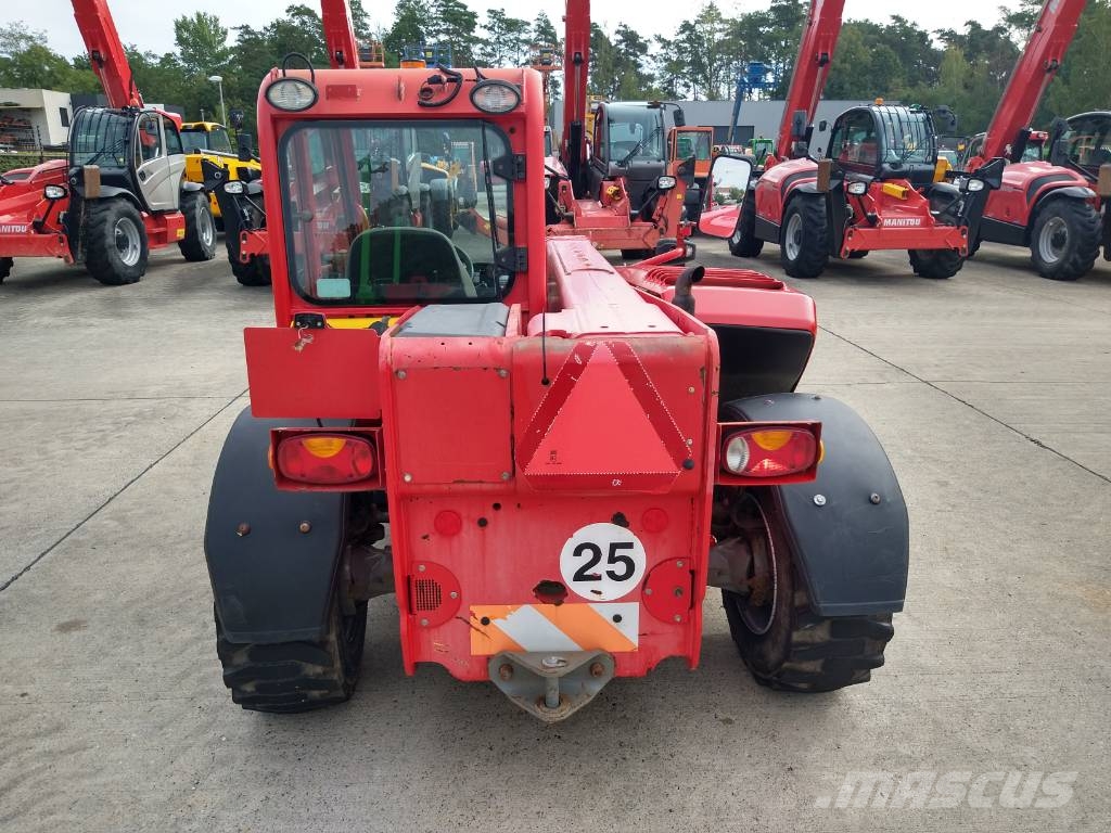 JCB 525-60 (661) Teleskopiskie manipulatori