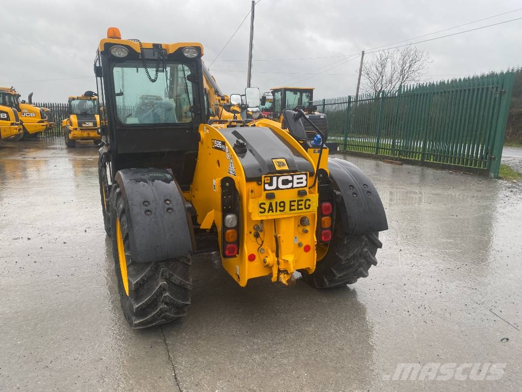 JCB 526-56 伸縮臂操作車