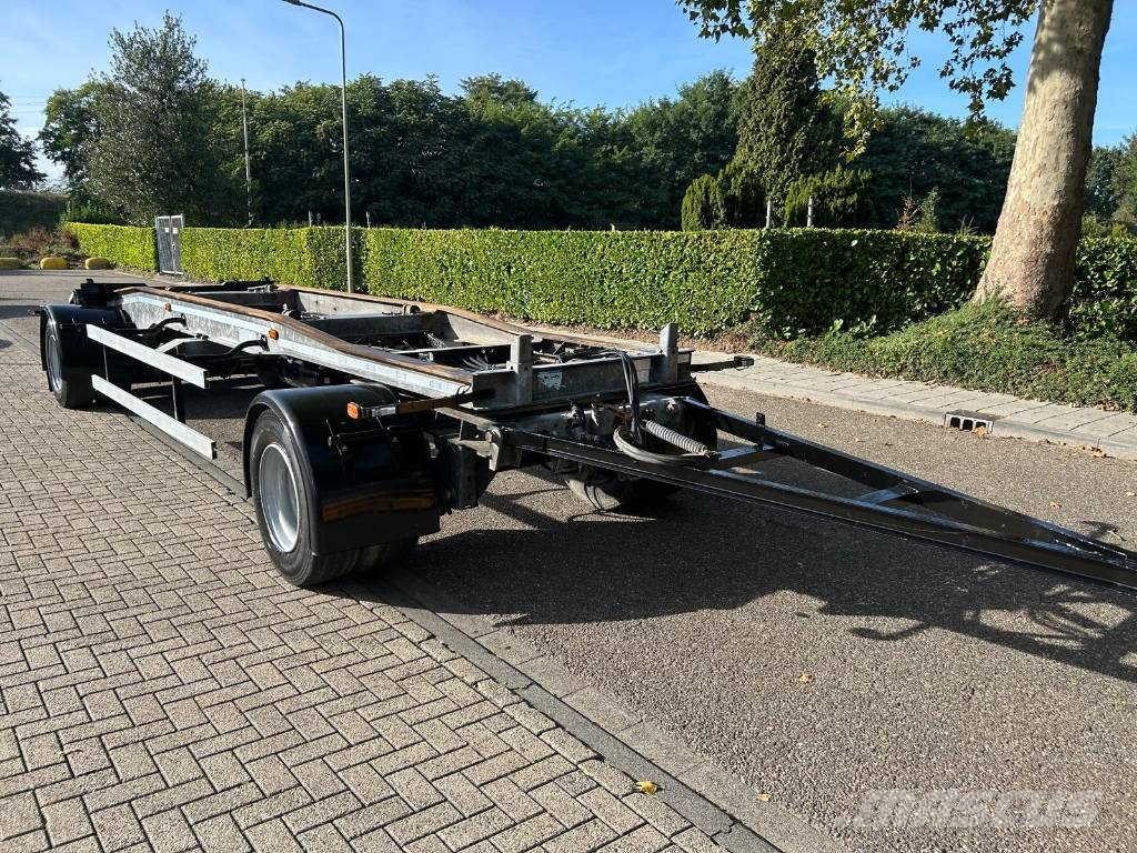 Muller Mitteltal RST 18 Containeranhänger