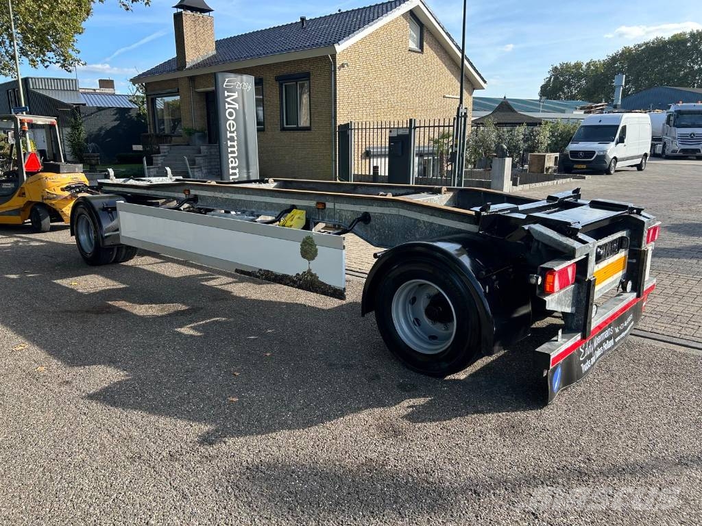 Muller Mitteltal RST 18 Containeranhänger