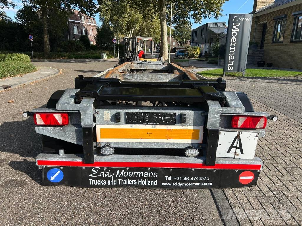 Muller Mitteltal RST 18 Containeranhänger