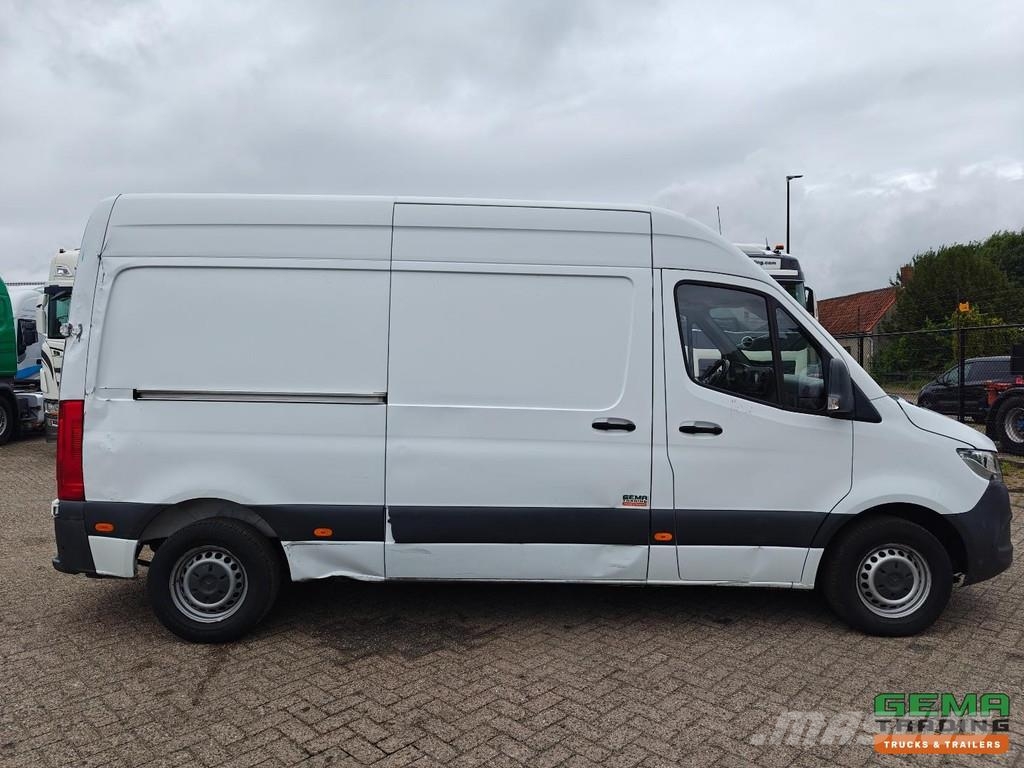 Mercedes-Benz Sprinter 314CDI 4x2 Euro6ZF L2H2 - Automatic - Rev Furgonetas cerradas