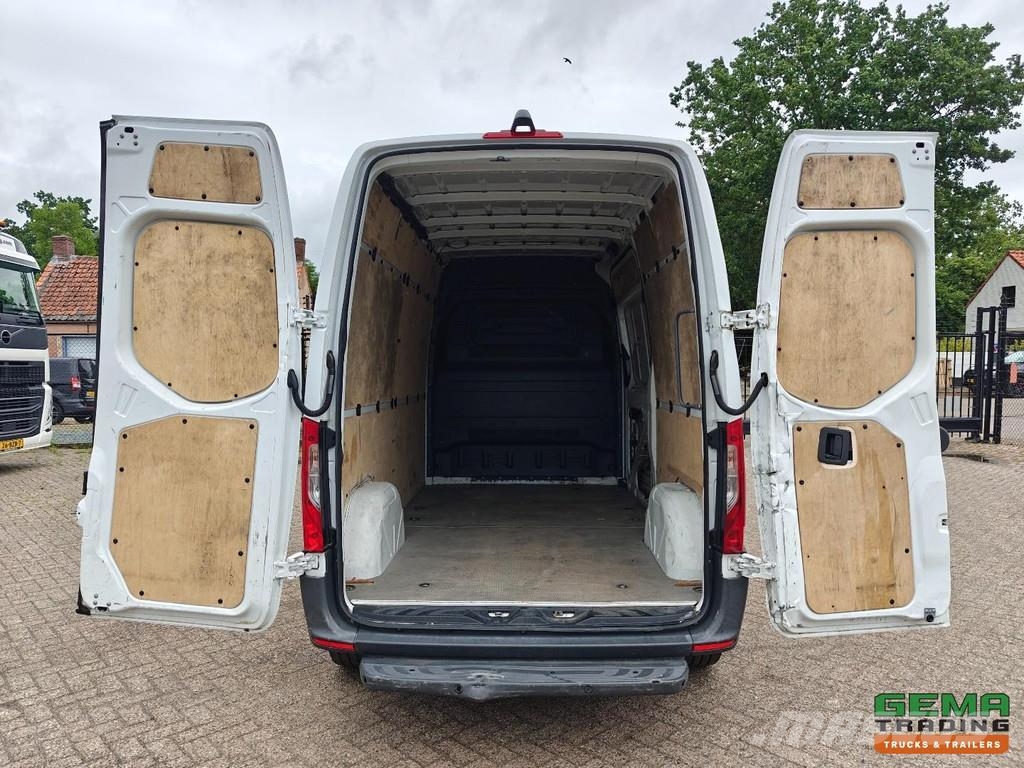 Mercedes-Benz Sprinter 314CDI 4x2 Euro6ZF L2H2 - Automatic - Rev Furgonetas cerradas