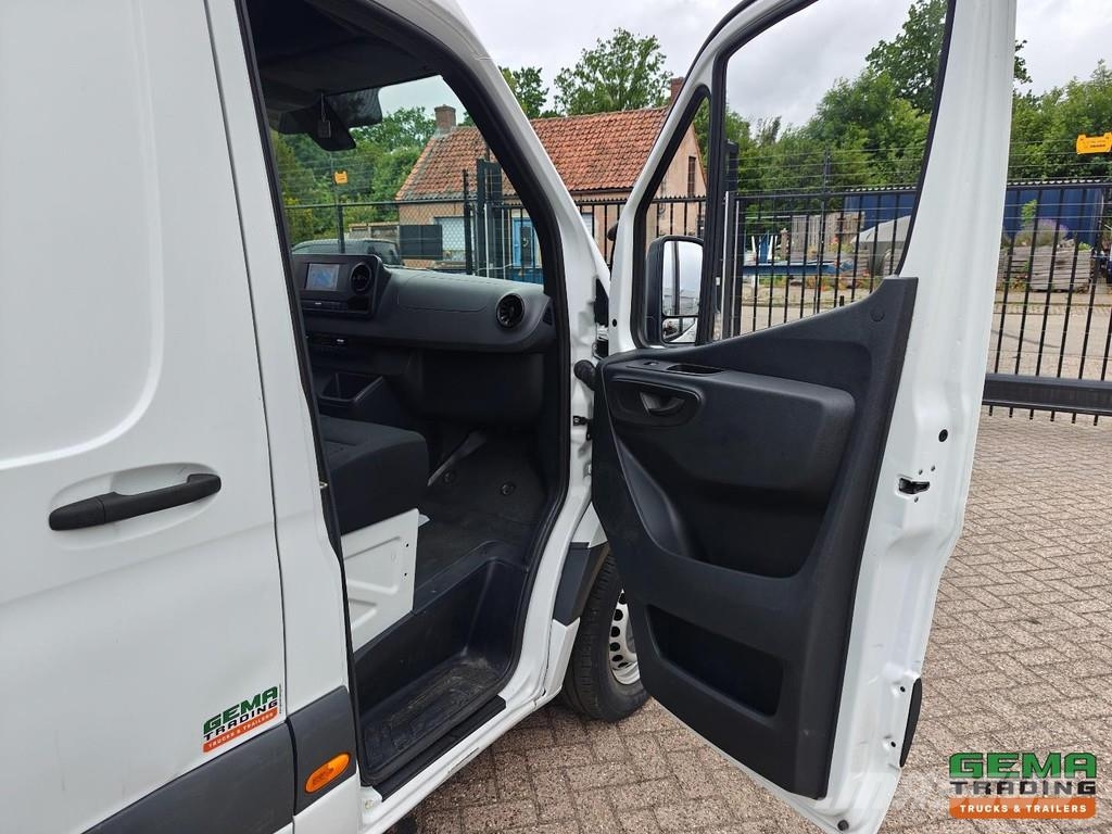 Mercedes-Benz Sprinter 314CDI 4x2 Euro6ZF L2H2 - Automatic - Rev Furgonetas cerradas