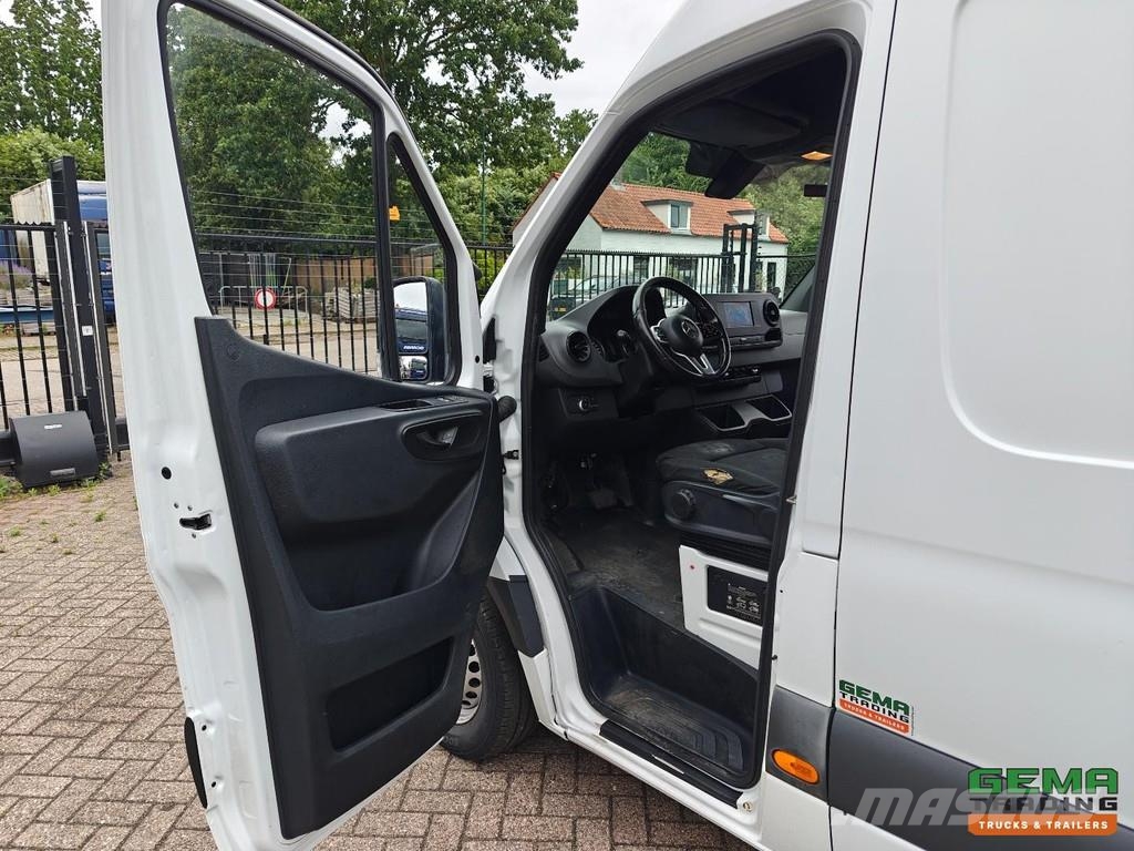 Mercedes-Benz Sprinter 314CDI 4x2 Euro6ZF L2H2 - Automatic - Rev Furgonetas cerradas