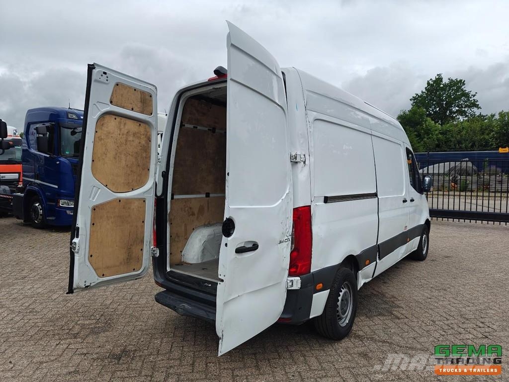 Mercedes-Benz Sprinter 314CDI 4x2 Euro6ZF L2H2 - Automatic - Rev Furgonetas cerradas
