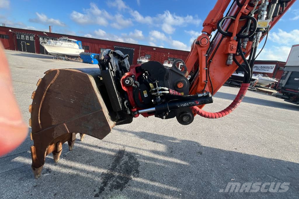 Hitachi ZX 140 W-6 Ekskavatori uz riteņiem