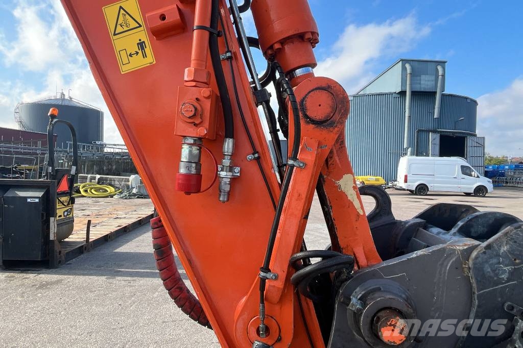 Hitachi ZX 140 W-6 Ekskavatori uz riteņiem