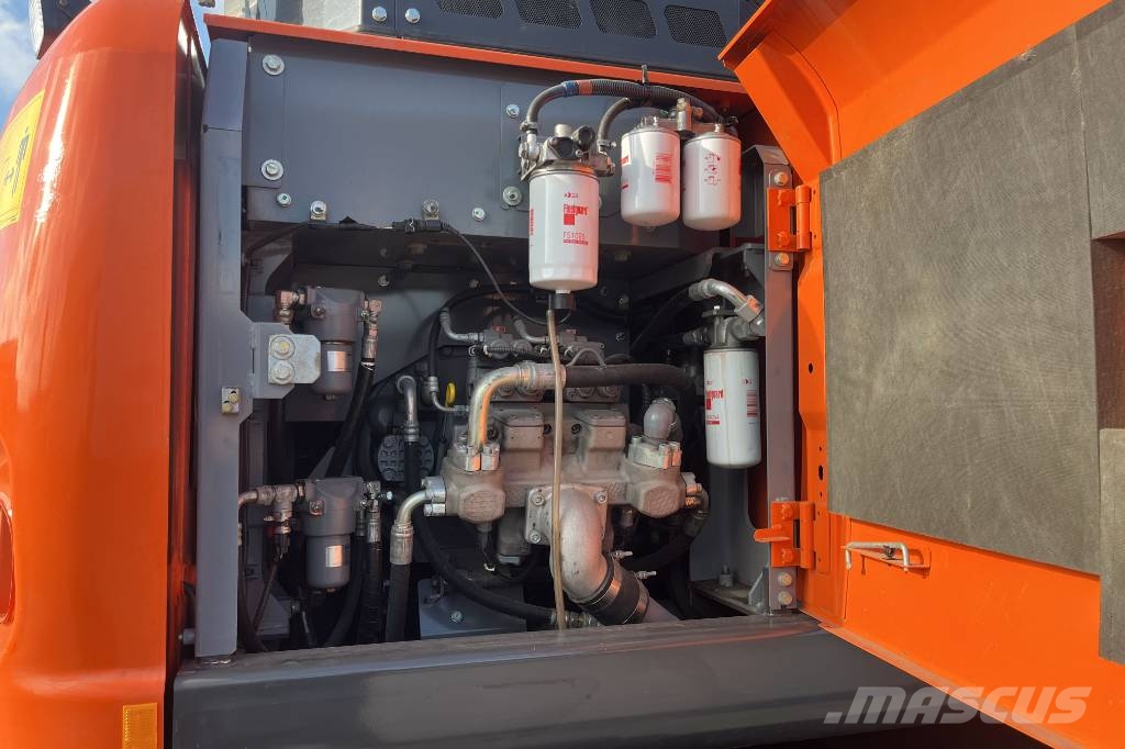 Hitachi ZX 140 W-6 Ekskavatori uz riteņiem