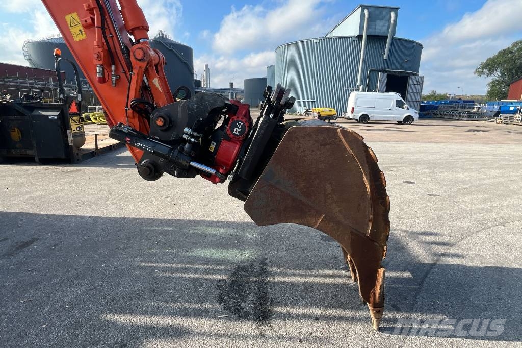 Hitachi ZX 140 W-6 Ekskavatori uz riteņiem