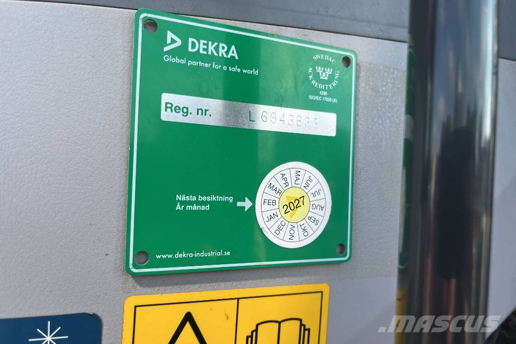 Hitachi ZX 140 W-6 Ekskavatori uz riteņiem