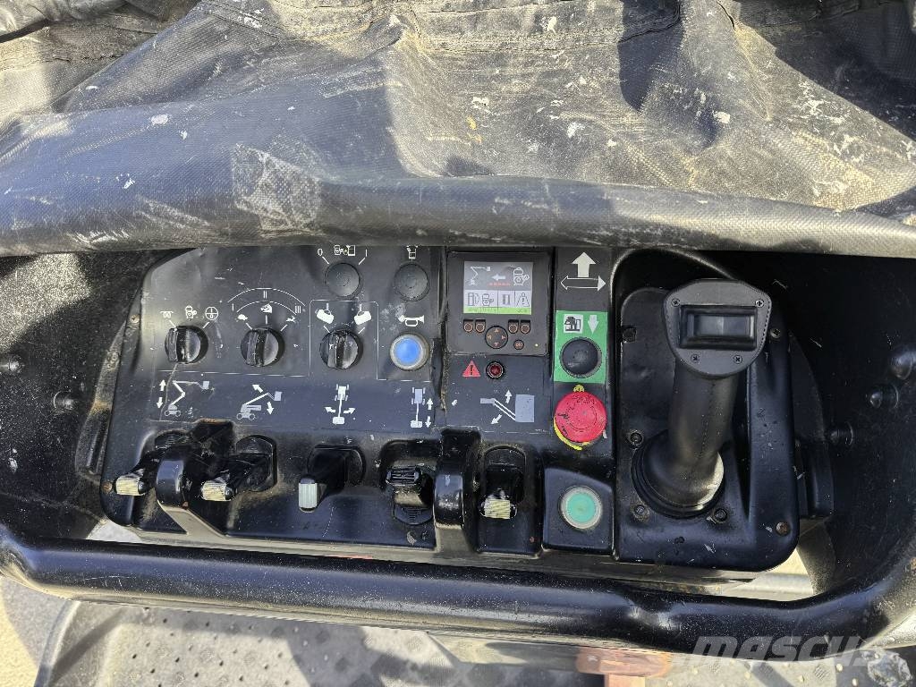 Niftylift HR 17 MK II Allrad 4x4 Diesel Gelenkteleskoparbeitsbühnen