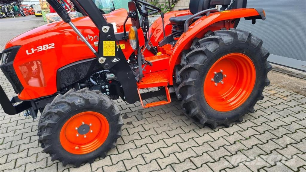 Kubota L1-382 DW EC Quicke C13S Manjši traktorji