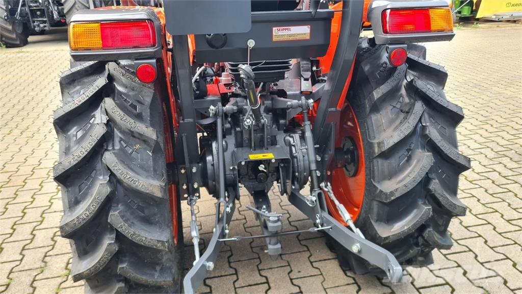 Kubota L1-382 DW EC Quicke C13S Manjši traktorji