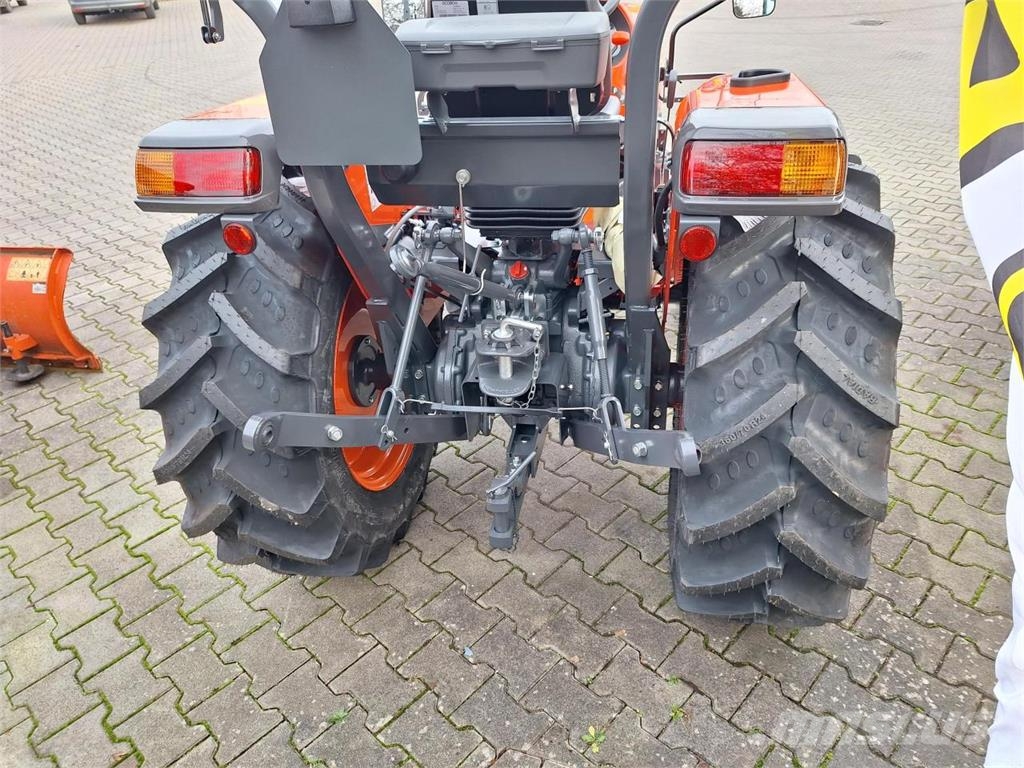Kubota L1-382 DW EC Quicke C13S Manjši traktorji