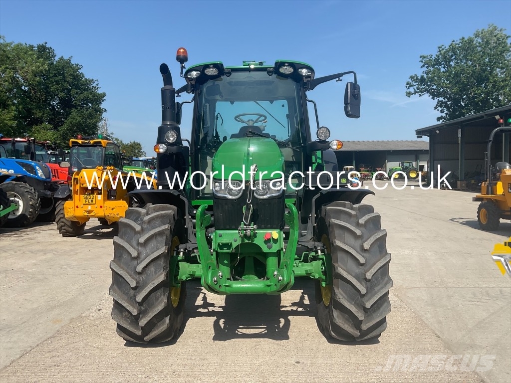 John Deere 6120 M Traktori