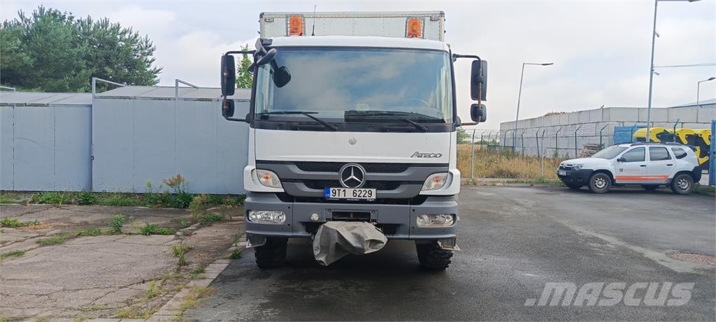 Mercedes-Benz ATEGO 1226 AF Camiones con caja de remolque