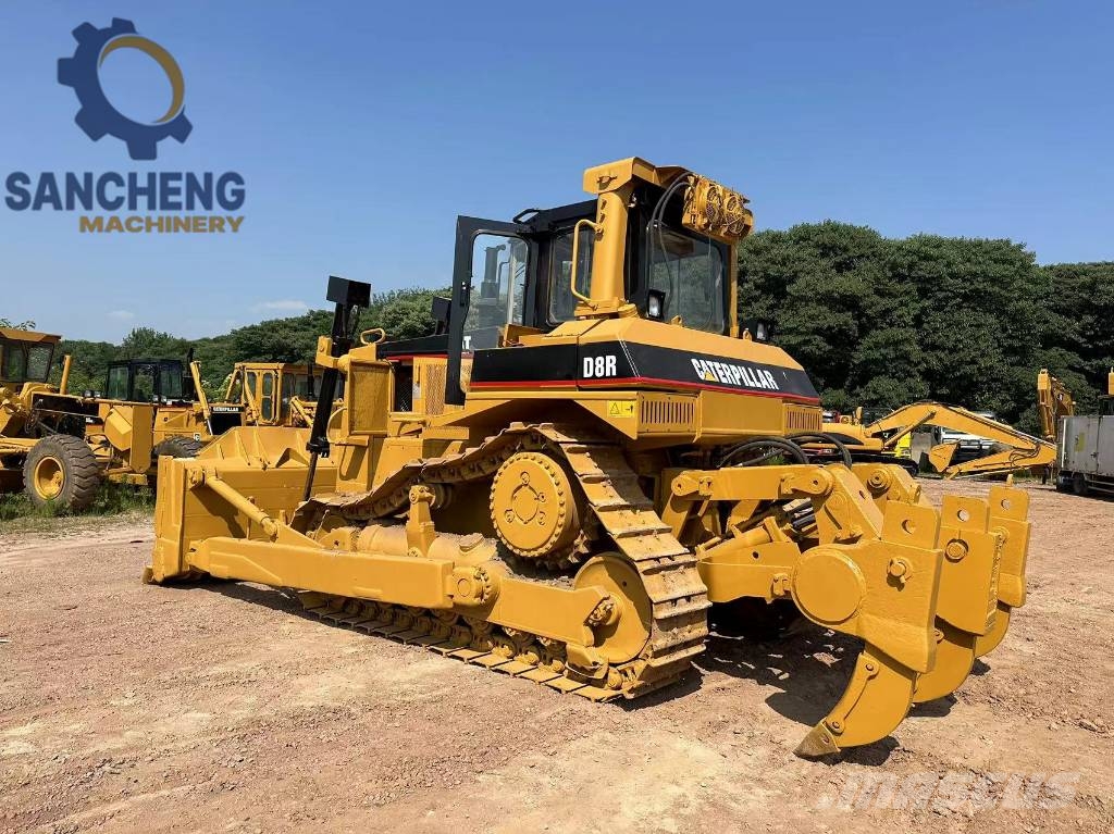 CAT D8R ブルドーザー