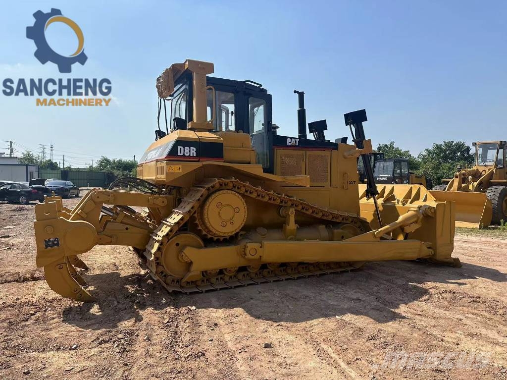 CAT D8R ブルドーザー