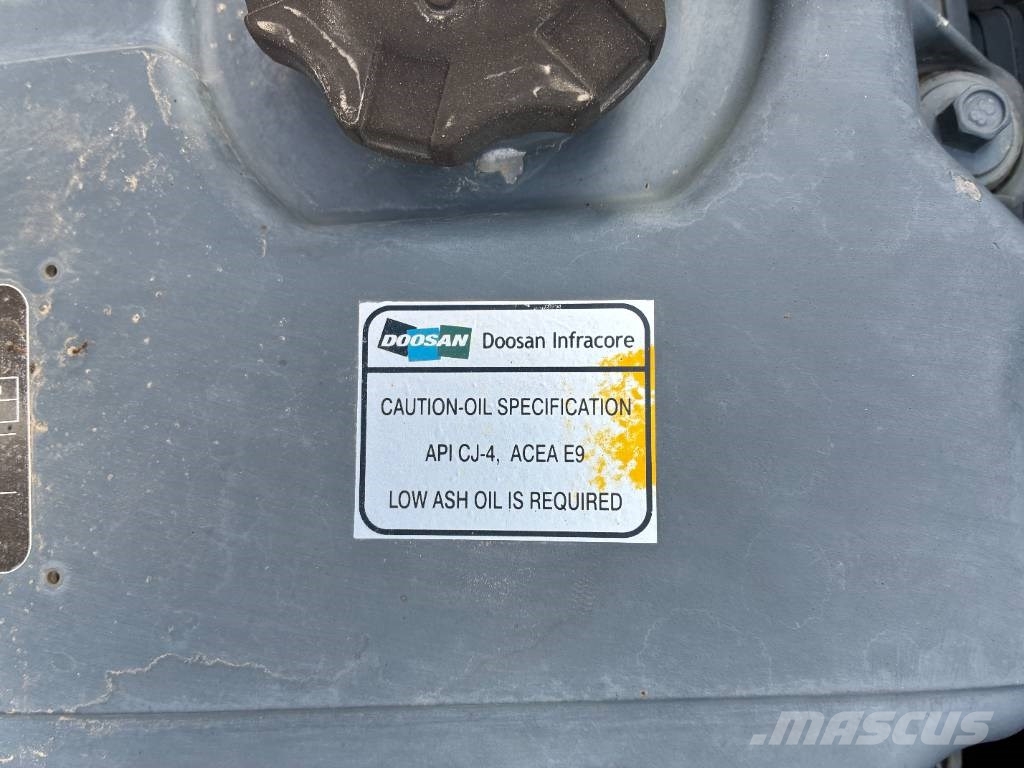 Doosan DX 255 LC-5 Gravemaskiner på larvebånd