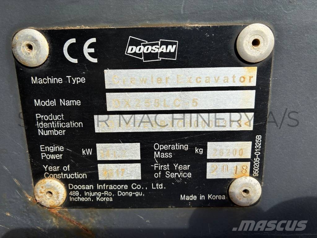 Doosan DX 255 LC-5 حفارات زحافة