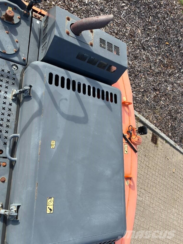 Doosan DX 255 LC-5 Gravemaskiner på larvebånd