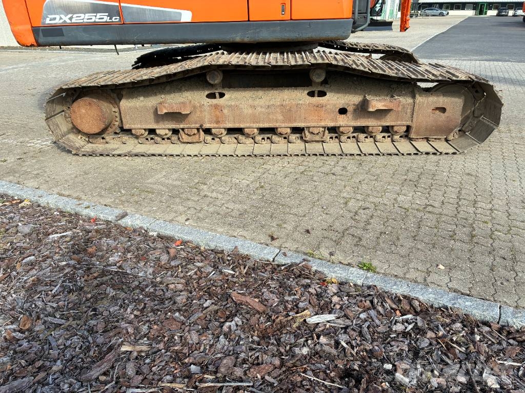 Doosan DX 255 LC-5 Gravemaskiner på larvebånd