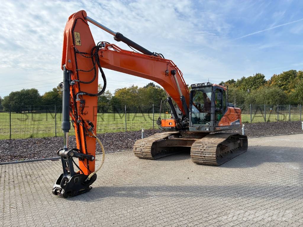 Doosan DX 255 LC-5 حفارات زحافة