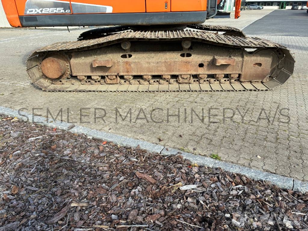 Doosan DX 255 LC-5 حفارات زحافة