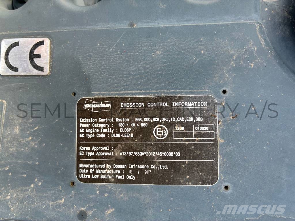 Doosan DX 255 LC-5 حفارات زحافة