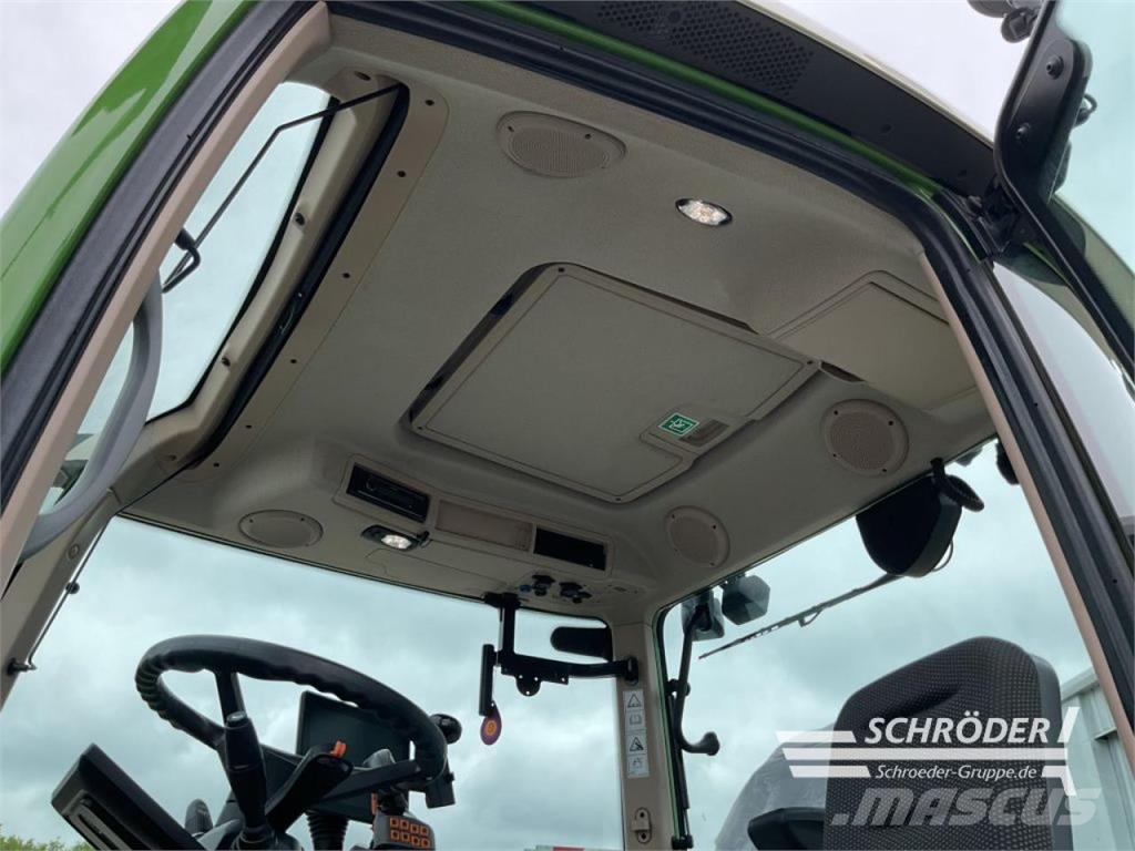 Fendt 724 GEN6 PROFI PLUS Трактори