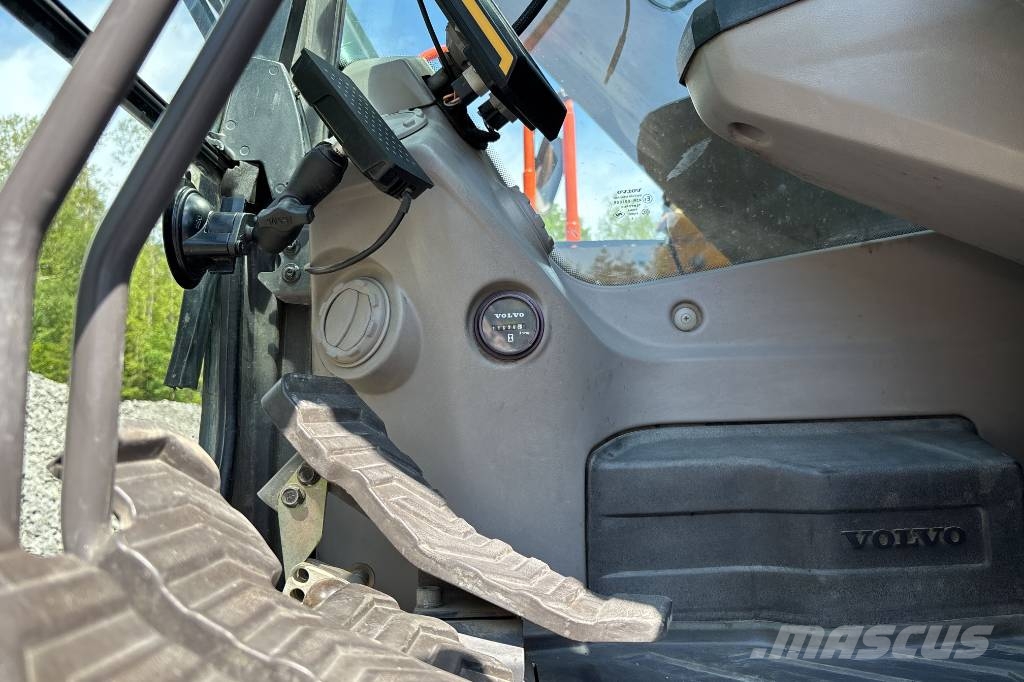 Volvo ECR 235 E Bandgrävare