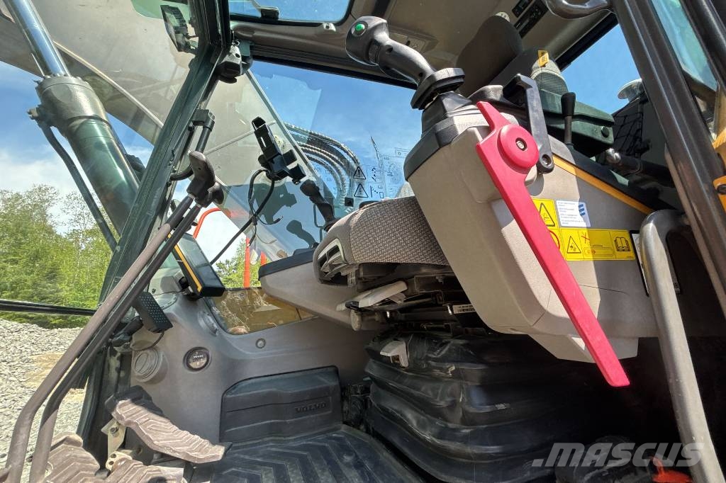 Volvo ECR 235 E Bandgrävare