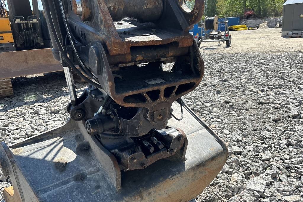 Volvo ECR 235 E Bandgrävare