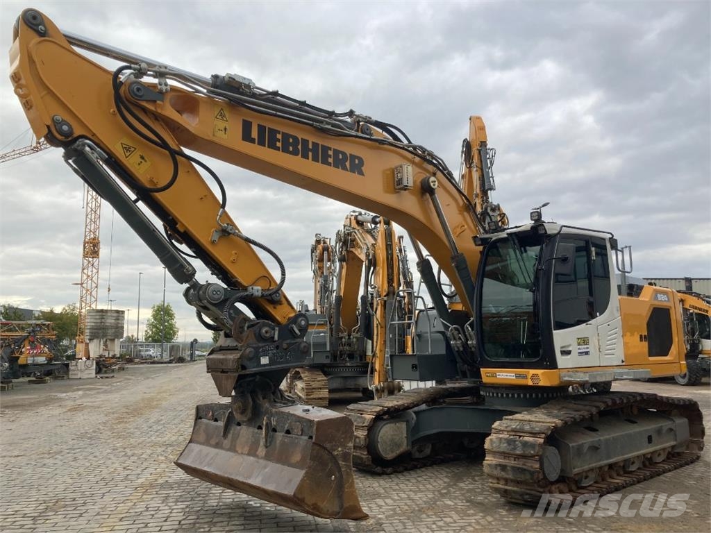 Liebherr R924 Crawler excavators