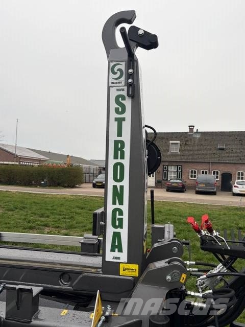 Stronga HL160DT Anhänger mit Hakenlift