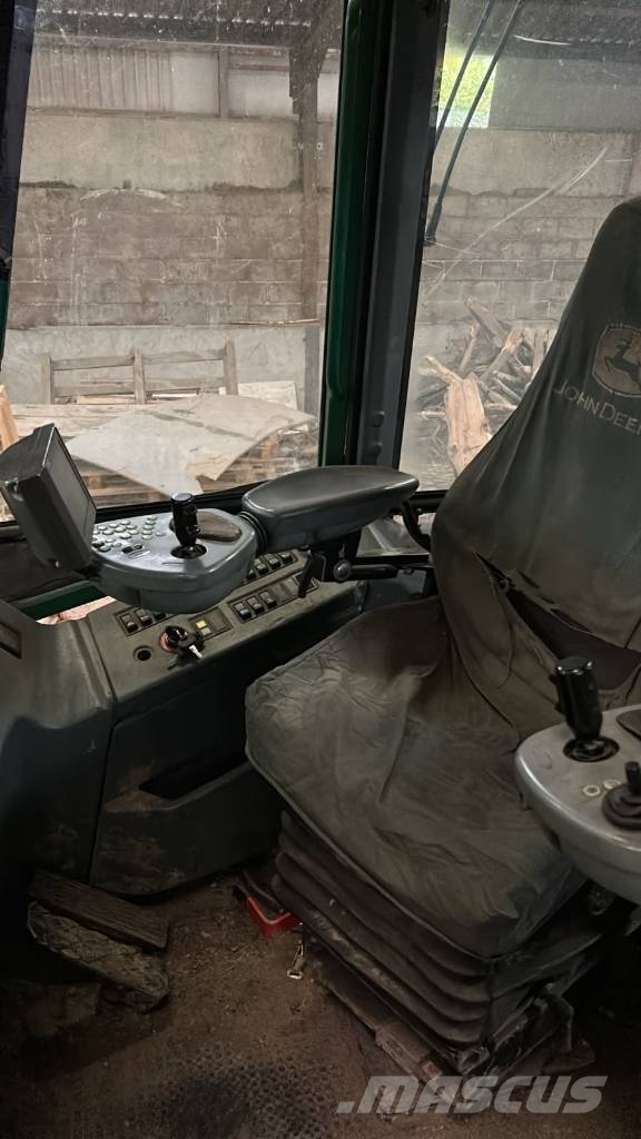 John Deere 1110 D Naudoti miškovežiai (Forvarderiai)