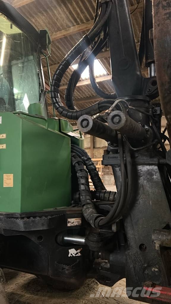 John Deere 1110 D Naudoti miškovežiai (Forvarderiai)