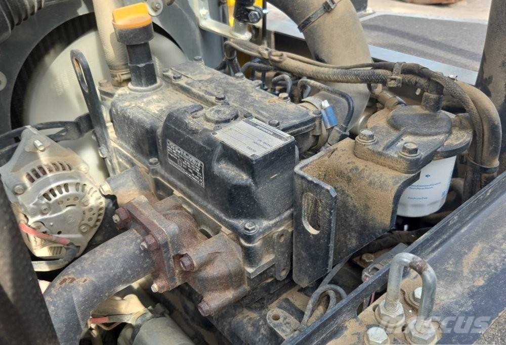 Wacker Neuson DW 30 翻斗车\公路型自卸车