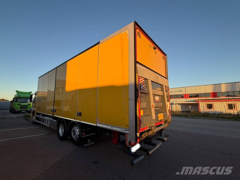 Mercedes-Benz Actros 2532 seria nr 5498 Furgoonautod