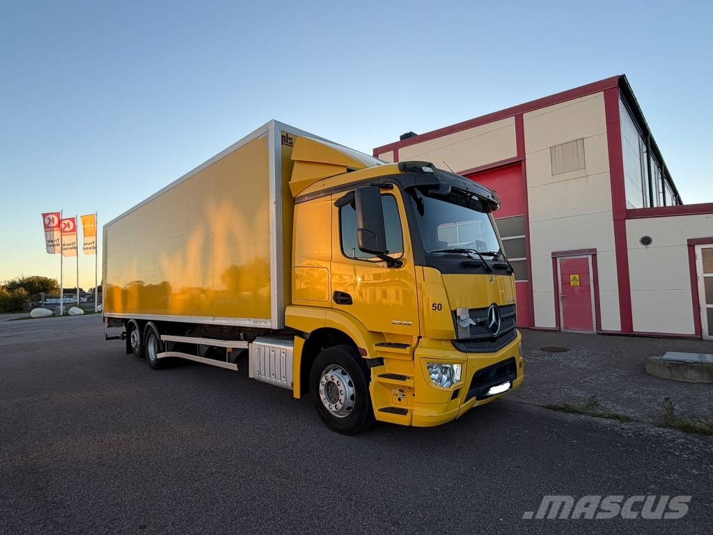 Mercedes-Benz Actros 2532 seria nr 5498 Furgoonautod