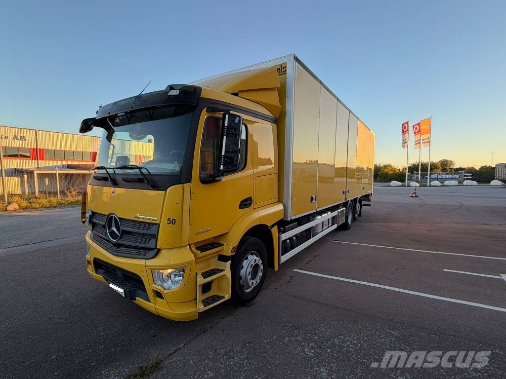 Mercedes-Benz Actros 2532 seria nr 5498 Furgoonautod