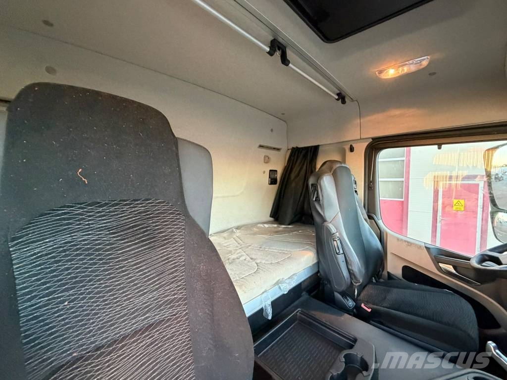 Mercedes-Benz Actros 2532 seria nr 5498 Furgoonautod